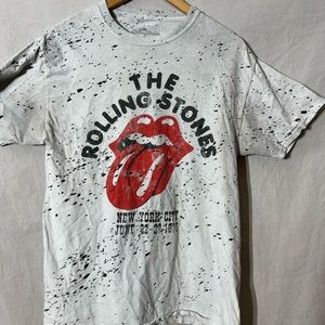 Men’s licensed Rolling Stones T-Shirt